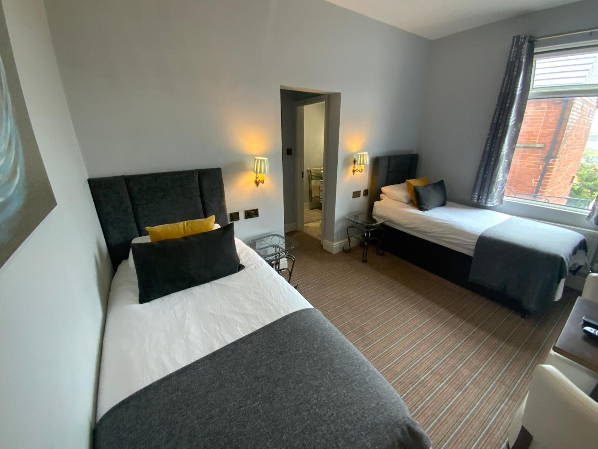 Wheldale Hotel Castleford Dış mekan fotoğraf