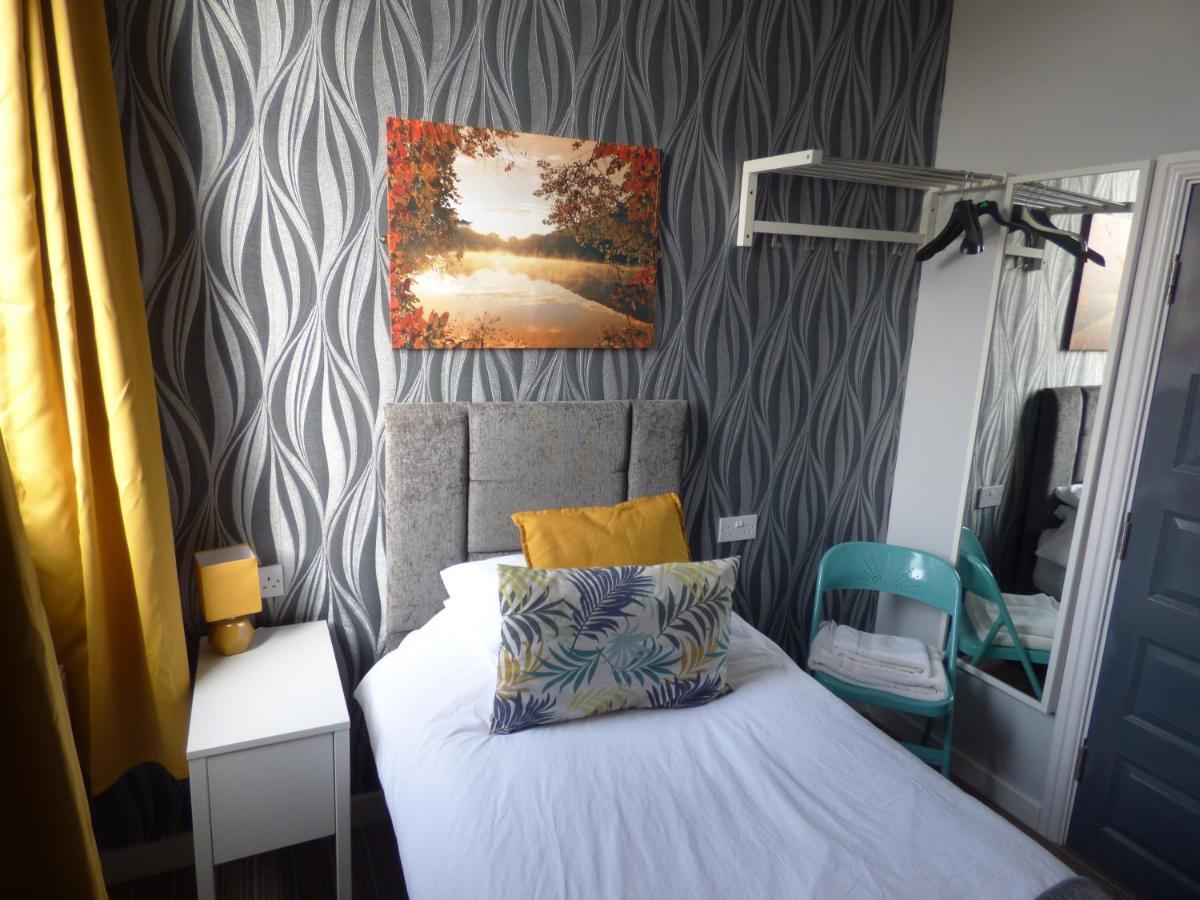 Wheldale Hotel Castleford Dış mekan fotoğraf